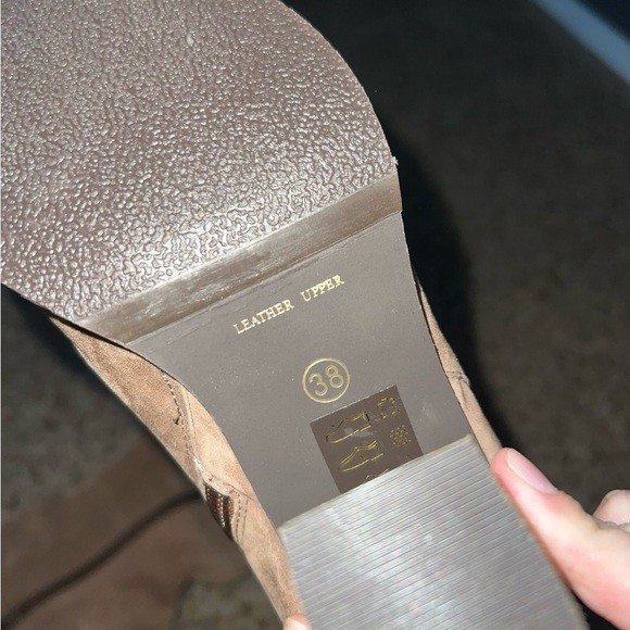 Le Chateau Suede Zip-Up Heeled Boots - Picture 2 of 4